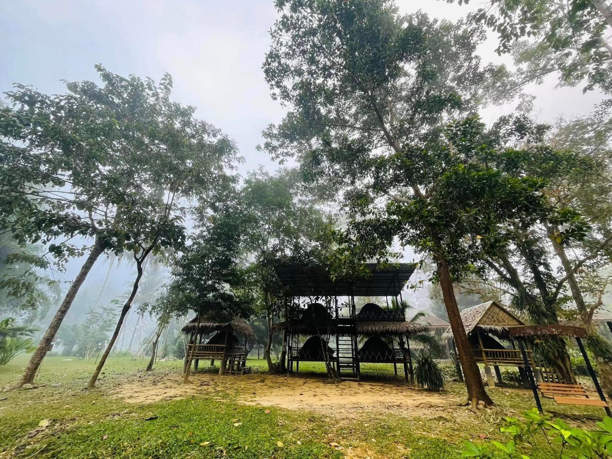 Khaosok Monkeys & River Camps Khao Sok National Park エクステリア 写真